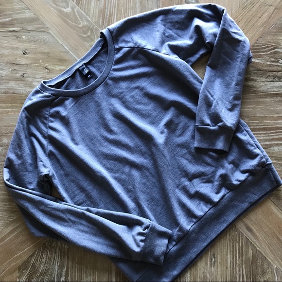 213 Apparel Tops - 213 Apparel Sweatshirt